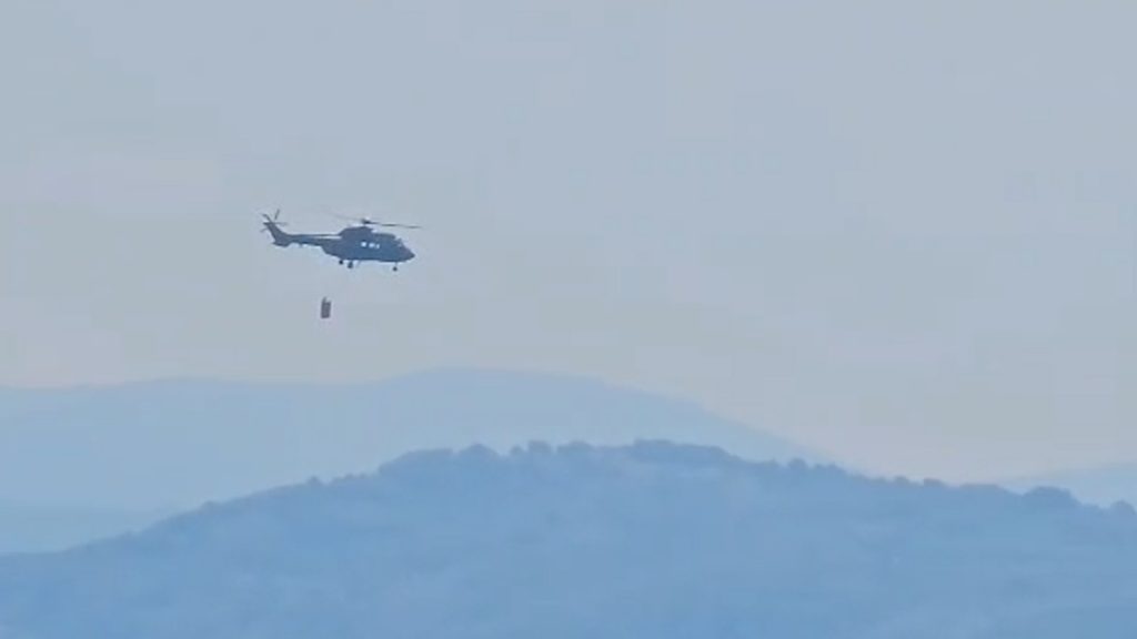 Požar na deponiji Meteris u potpunosti lokalizovan – helikopteri na terenu u seoskim sredinama