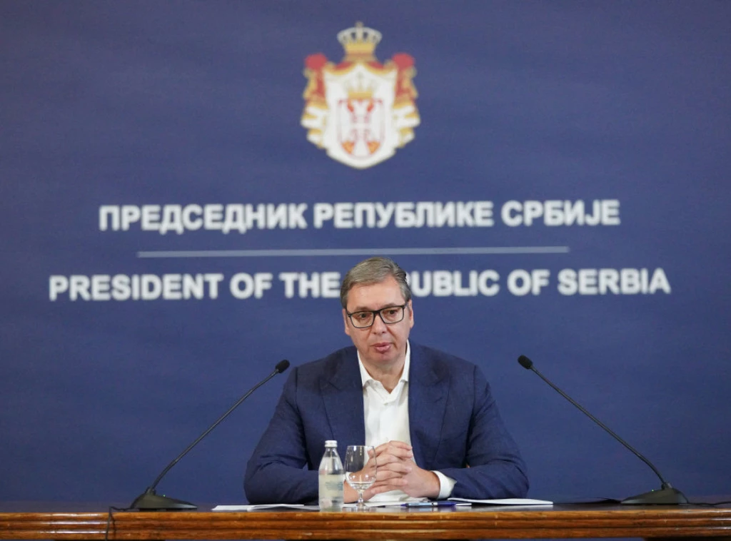 Predsednik Vučić čestitao ženama 8. mart