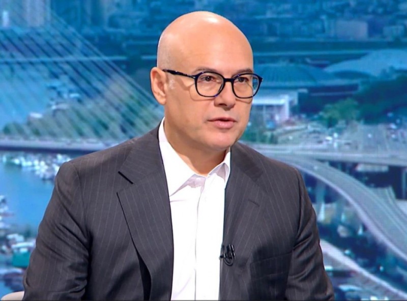 Novim merama za pomoć građanima država pokazuje odgovornost poručio predsednik SNS-a Vučević