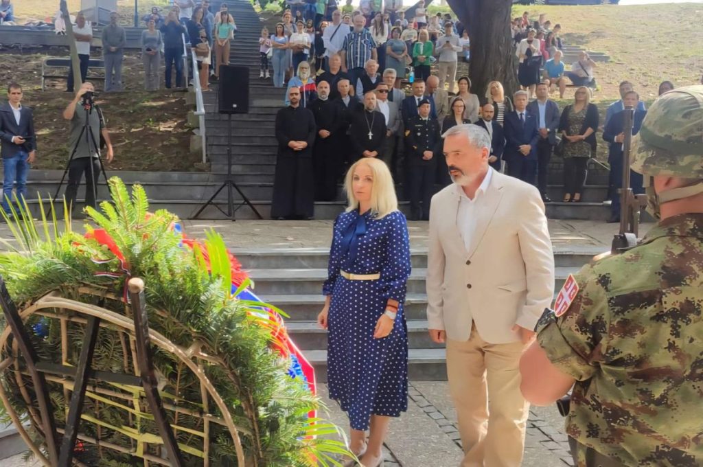 Odavanje počasti Škotskom sanitetskom osoblju u Mladenovcu