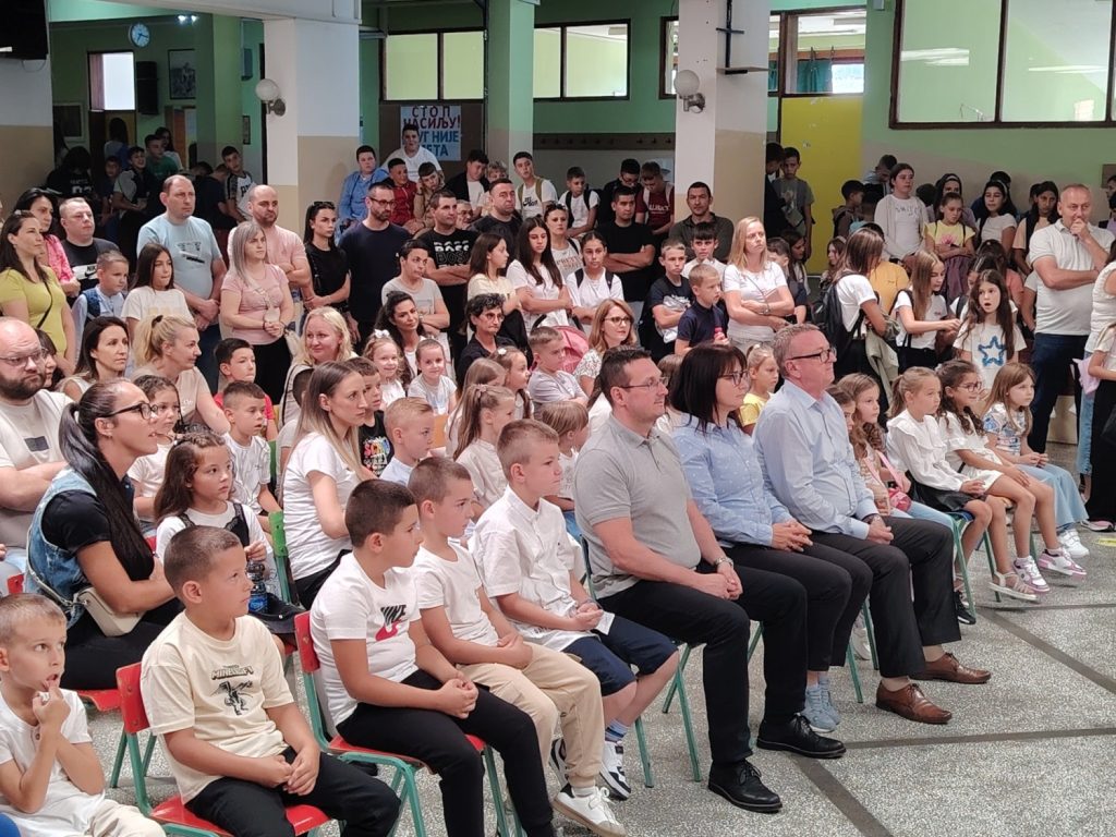 Besplatni udžbenici za osnovce u Vladičinom Hanu