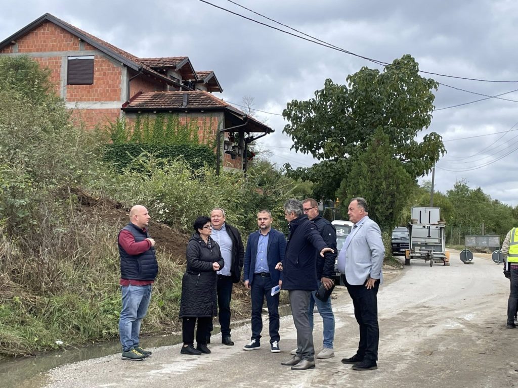 Počinju radovi na rekonstrukciji drumskog mosta u selu Stropsko – gradonačelnik dr Milenković obišao teren