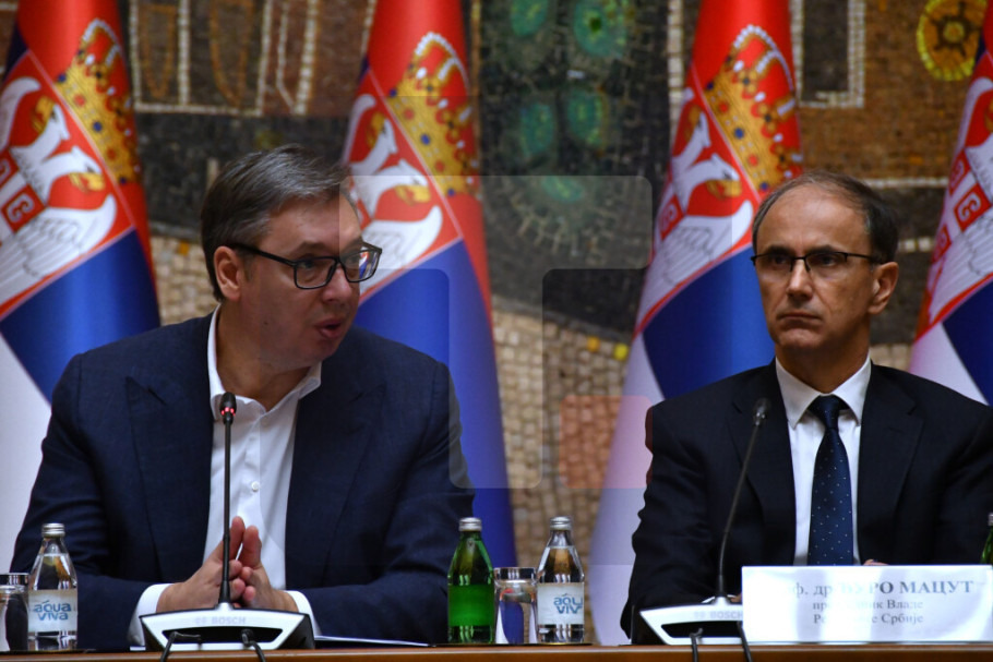 Vučić o Naftnoj industriji Srbije: Do naredne nedelje moramo da donesemo odluku i da imamo rešenje za NIS