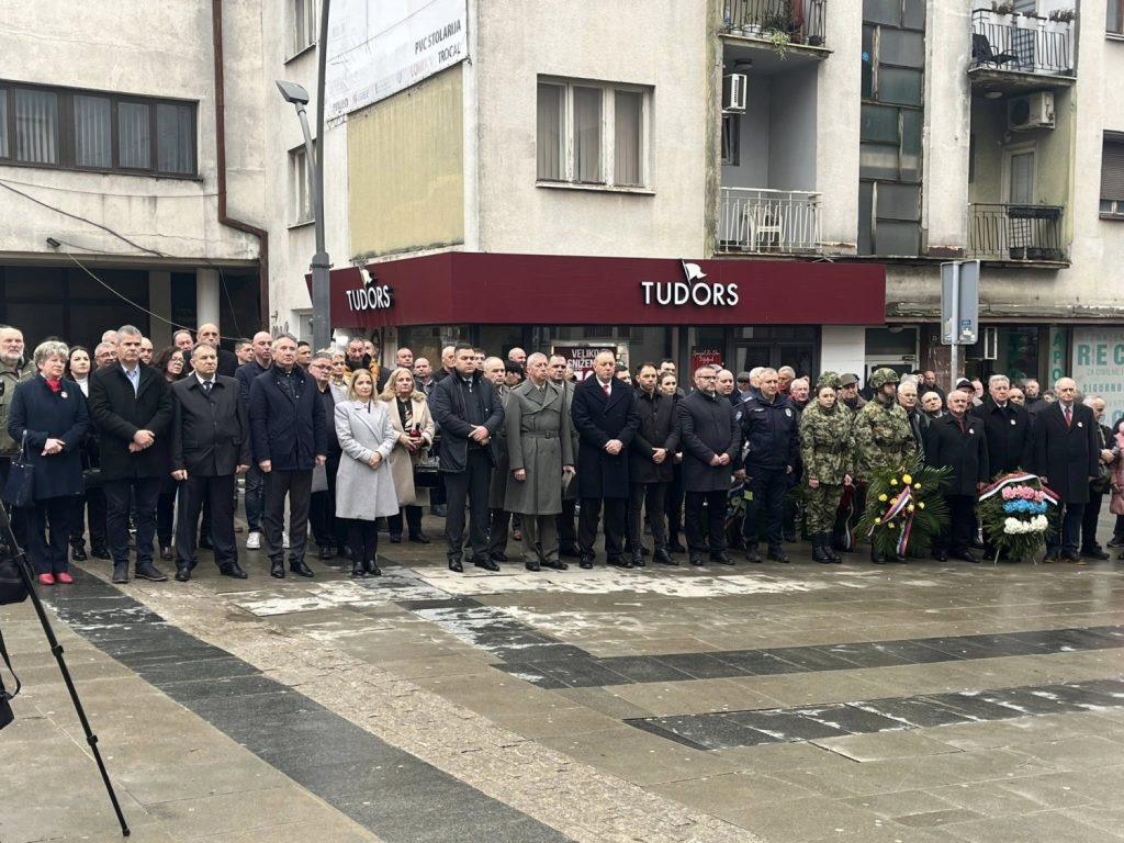 Dan državnosti svečano obeležen u Vranju