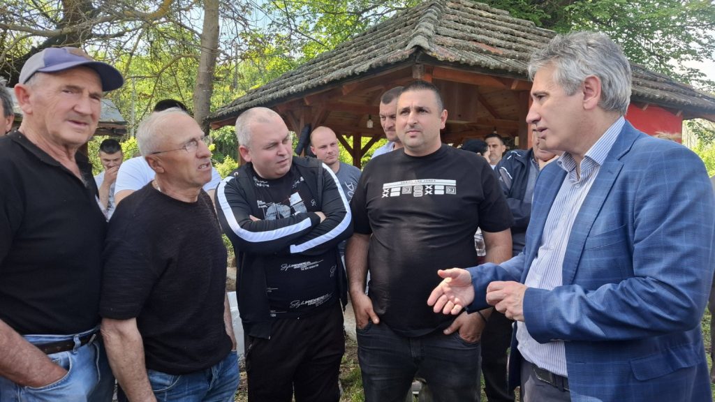 Gradonačelnik dr Milenković obišao meštane Šamin dola