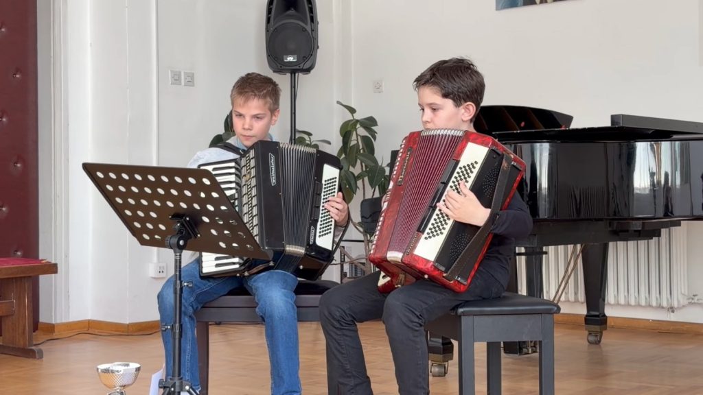 Mladi harmonikaši iz Vranja najbolji na „Danima harmonike“ u Smederevu