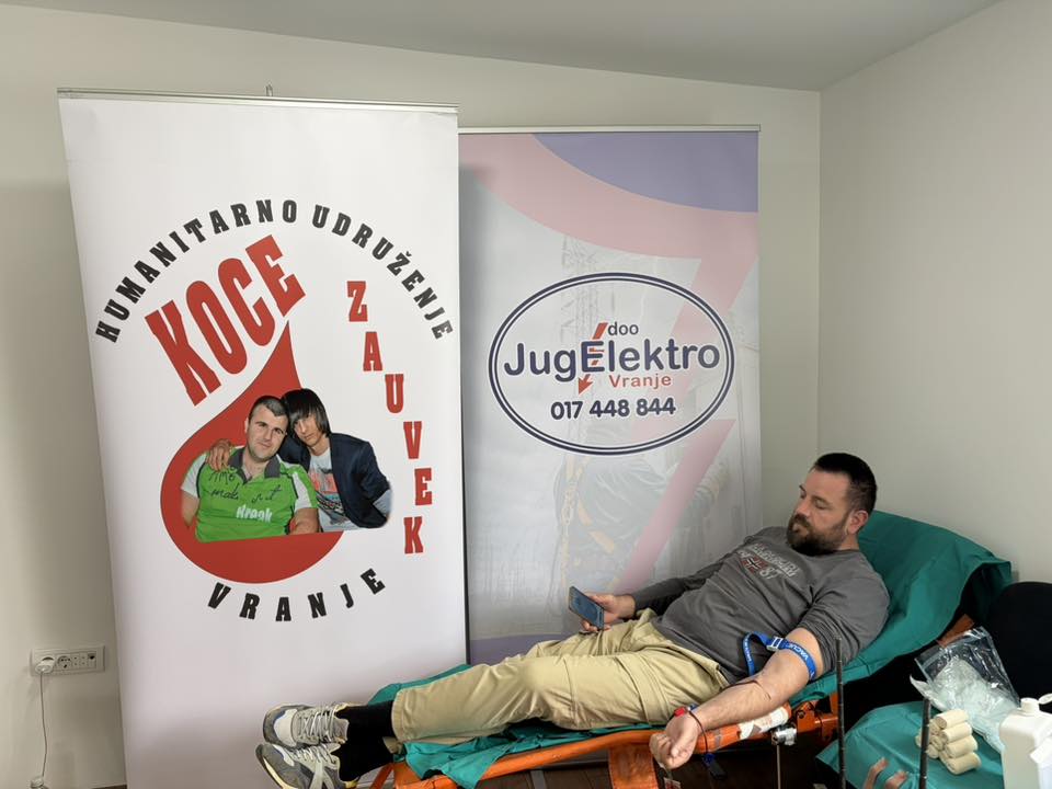 Veliki broj građana na akciji dobrovoljnog davanja krvi koju je organizovalo HU „Koce zauvek“