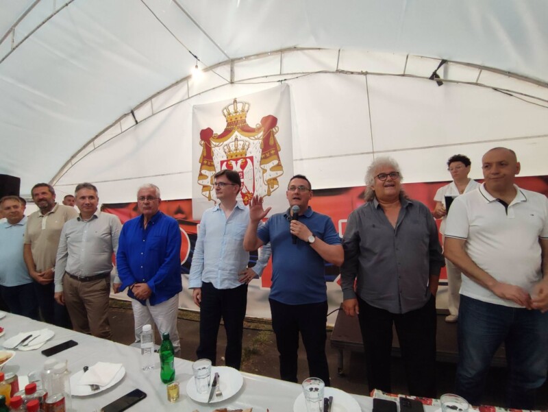 Svenarodni sabor „Srbija pobeđuje“ u selu Prekodolce nadomak Vladičinog Hana
