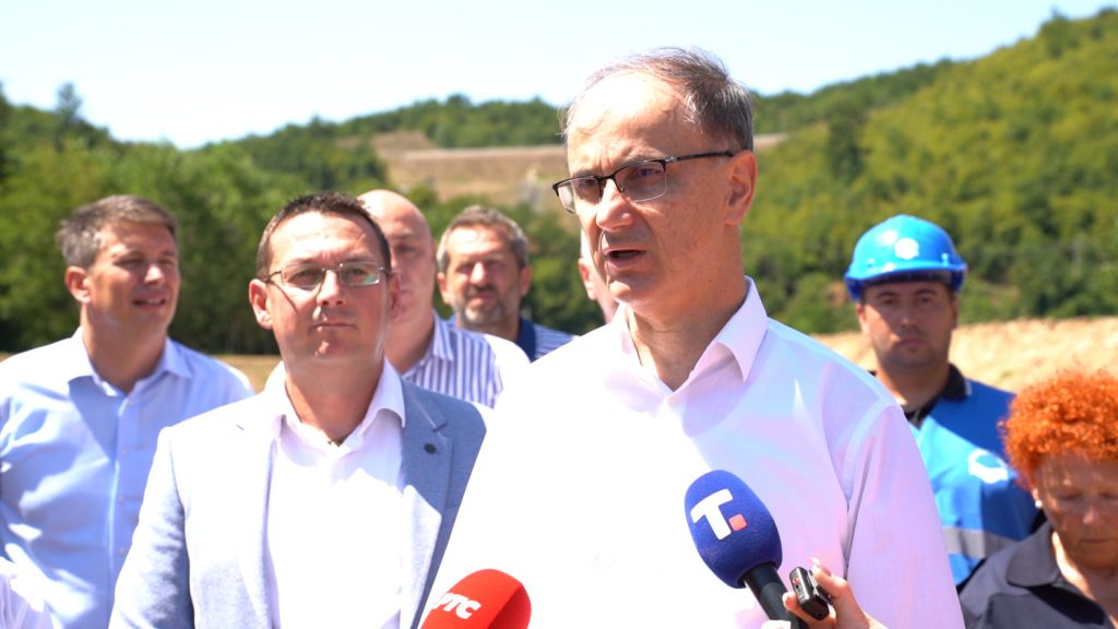 Premijer prof. dr Macut: Apel građanima da smanje potrošnju električne energije