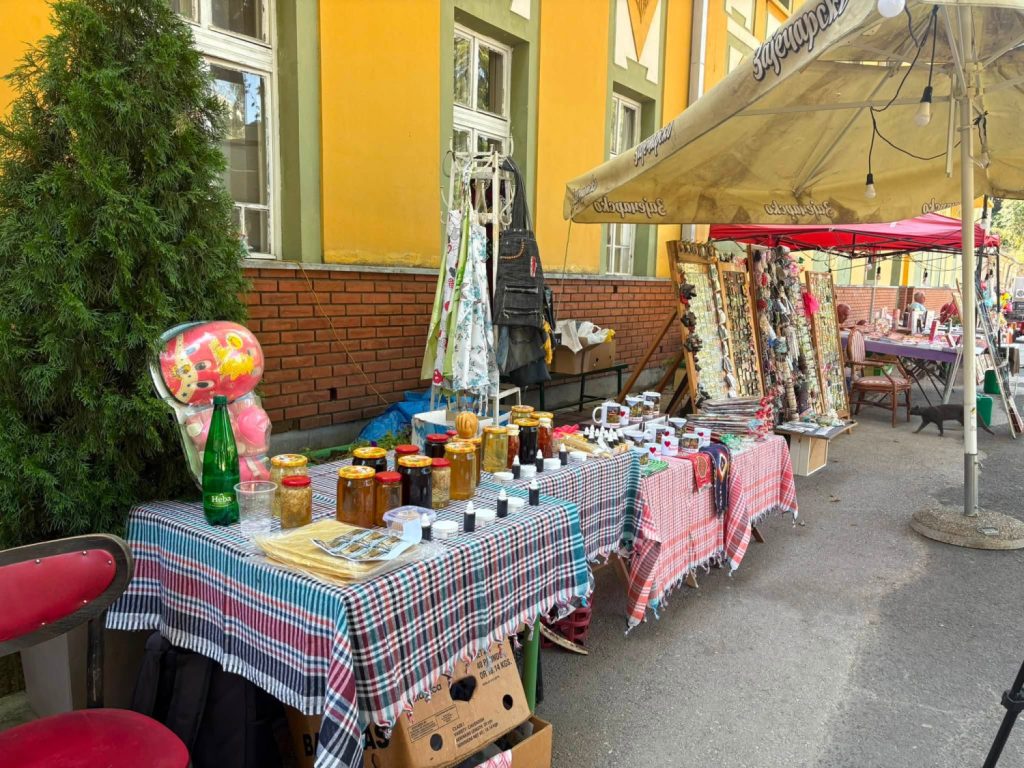 Dani karanfila 2026: Etno bazar i sajam knjiga – spoj tradicije i kulture