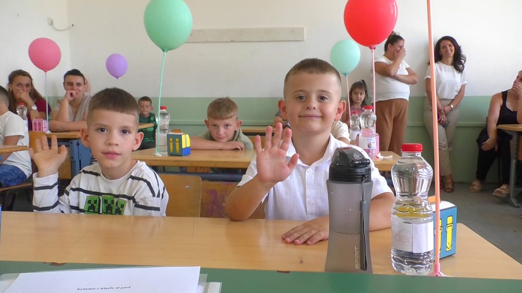 Služba Koordinacionog tela obradovala đake prvake na jugu Srbije