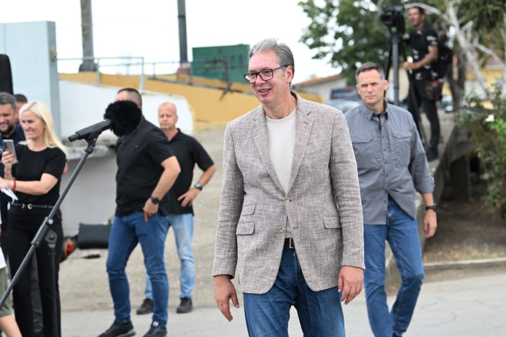 Predsednik Vučić: Srećan sam što je Stojan Radenović prihvatio da bude na listi koju ću da vodim