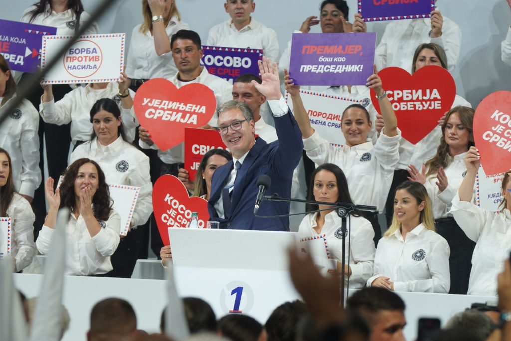 Na izborima 25. oktobra odlučujuća bitka protiv velike sile spolja – poručio Vučić