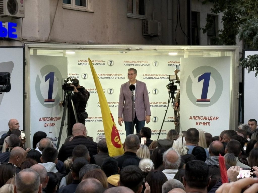 Emotivna poruka iz Vranja: Vučić se zahvalio Vranjancima što su uz njega sve ove godine